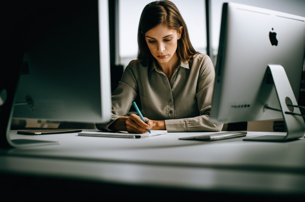 Modo Monge: A Verdade Não Contada Por Trás da Produtividade Extrema e Seus Desafios